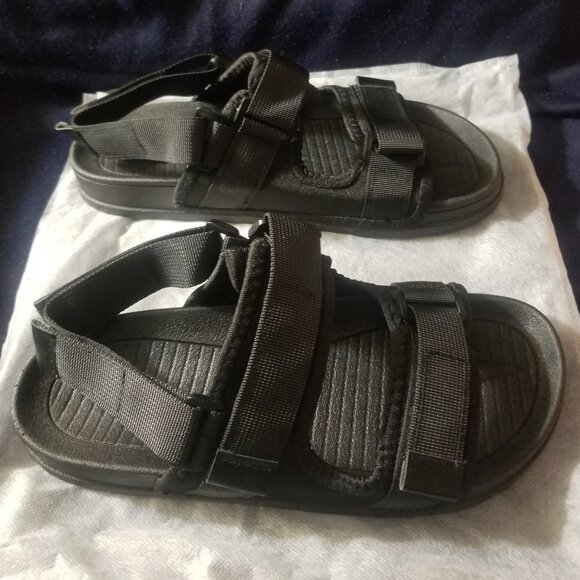 NWT women's size 9 black sandals - Picture 4 of 7